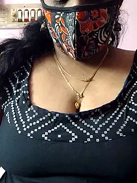 Snapshot of mallu-sumi chatting on September 2025 03:33:02 AM mallu-sumi online show from September 2025 03:33:02 AM