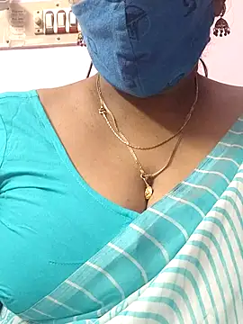 Snapshot of mallu-sumi chatting on September 2025 06:35:02 PM mallu-sumi online show from September 2025 06:35:02 PM