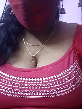 Snapshot of mallu-sumi chatting on October 2025 03:10:02 AM mallu-sumi online show from October 2025 03:10:02 AM