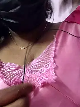 Snapshot of mallu-sumi chatting on November 2025 06:12:01 PM mallu-sumi online show from November 2025 06:12:01 PM