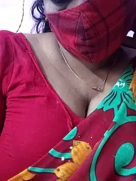 Snapshot of mallu-sumi chatting on December 2025 04:18:02 AM mallu-sumi online show from December 2025 04:18:02 AM