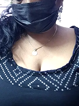 Snapshot of mallu-sumi chatting on March 2026 09:43:01 PM mallu-sumi online show from March 2026 09:43:01 PM