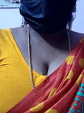 Snapshot of mallu-sumi chatting on March 2026 09:18:02 PM mallu-sumi online show from March 2026 09:18:02 PM