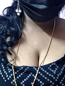 Snapshot of mallu-sumi chatting on March 2026 10:25:01 PM mallu-sumi online show from March 2026 10:25:01 PM