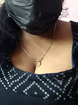 Snapshot of mallu-sumi chatting on April 2026 09:21:02 AM mallu-sumi online show from April 2026 09:21:02 AM