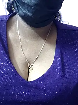 Snapshot of mallu-sumi chatting on April 2026 07:07:02 PM mallu-sumi online show from April 2026 07:07:02 PM