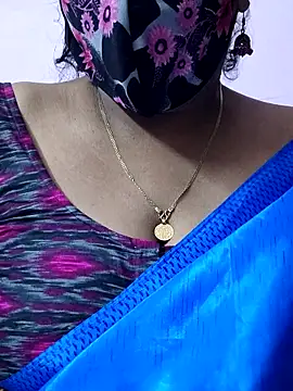 Snapshot of mallu-sumi chatting on April 2026 06:21:01 PM mallu-sumi online show from April 2026 06:21:01 PM