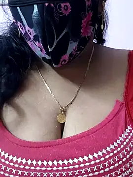 Snapshot of mallu-sumi chatting on April 2026 05:54:02 PM mallu-sumi online show from April 2026 05:54:02 PM