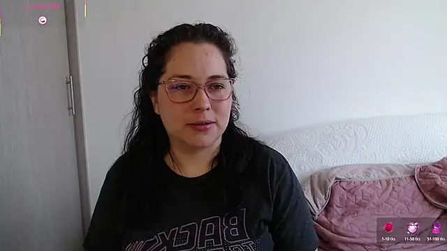 Snapshot of May_Carlier chatting on March 2026 05:24:01 PM May Carlier online show from March 2026 05:24:01 PM