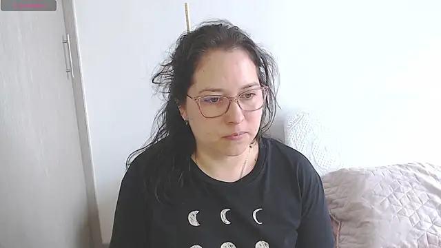 Snapshot of May_Carlier chatting on April 2026 06:13:02 PM May Carlier online show from April 2026 06:13:02 PM