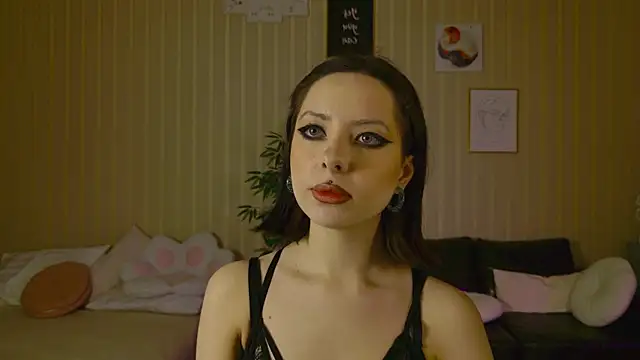 Lazzy Lizzy online show from December 2024 06:36:01 AM