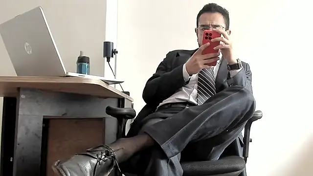 Snapshot of pablo-rincon95 chatting on January 2025 02:11:01 PM pablo-rincon95 online show from January 2025 02:11:01 PM