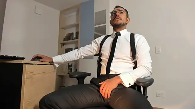 Snapshot of pablo-rincon95 chatting on March 2026 12:21:02 PM pablo-rincon95 online show from March 2026 12:21:02 PM