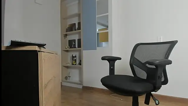 Snapshot of pablo-rincon95 chatting on March 2026 05:52:01 PM pablo-rincon95 online show from March 2026 05:52:01 PM