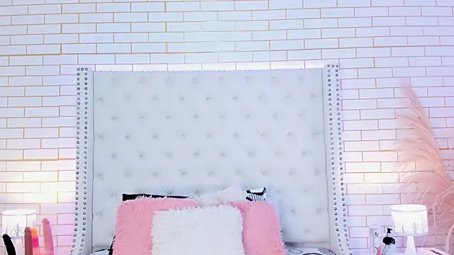 Krystal cambell1 online show from February 2026 07:56:01 PM