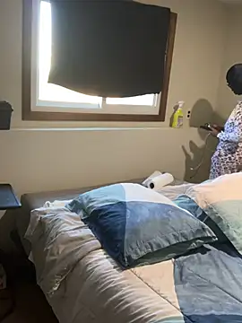 Snapshot of spicysugar74 chatting on December 2024 05:37:01 PM spicysugar74 online show from December 2024 05:37:01 PM