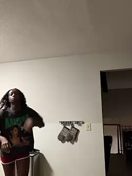 Snapshot of spicysugar74 chatting on December 2024 11:17:02 PM spicysugar74 online show from December 2024 11:17:02 PM