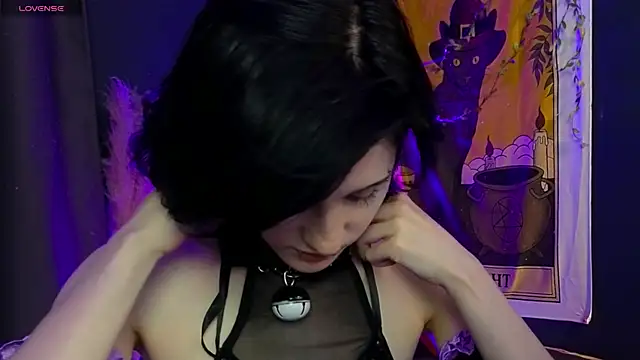 Snapshot of dark_vamp_ chatting on December 2024 03:59:01 AM dark vamp  online show from December 2024 03:59:01 AM