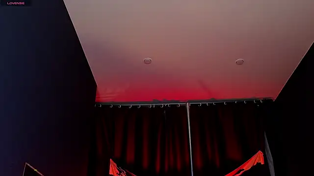 Snapshot of dark_vamp_ chatting on December 2024 01:15:02 AM dark vamp  online show from December 2024 01:15:02 AM