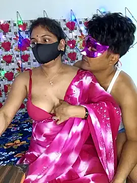 PeaCoooock online show from September 2025 06:18:01 PM