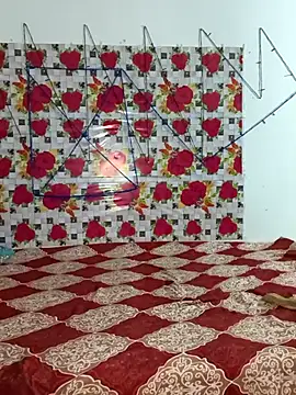 PeaCoooock online show from October 2025 05:44:02 PM