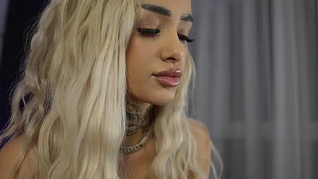 Snapshot of blondie_muller chatting on March 2026 08:48:01 PM blondie muller online show from March 2026 08:48:01 PM