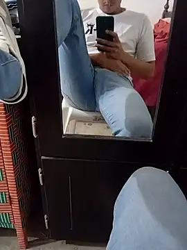 paulzorrita26 online show from January 2025 06:41:02 PM