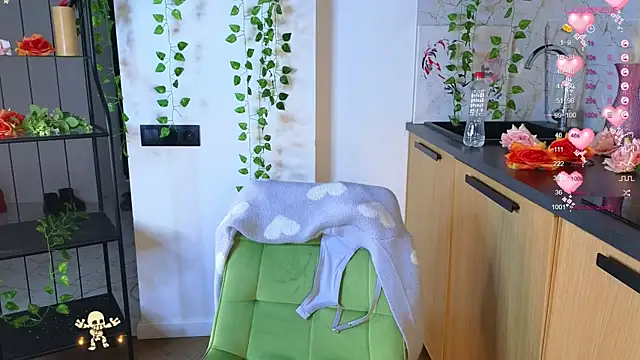 Snapshot of BreckAngwin chatting on February 2025 11:44:02 AM BreckAngwin online show from February 2025 11:44:02 AM