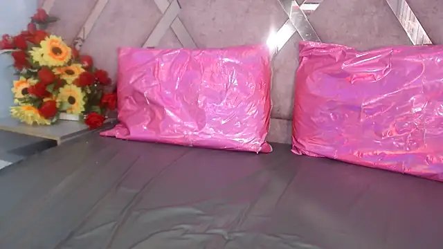 Lucy White   online show from January 2025 08:57:02 PM