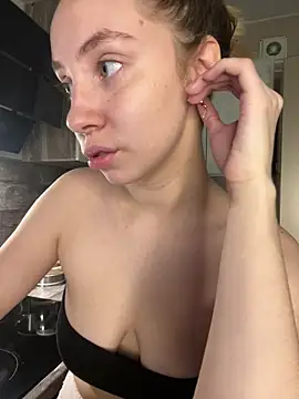 Snapshot of Kitty_Katrine chatting on February 2026 06:15:01 PM Kitty Katrine online show from February 2026 06:15:01 PM