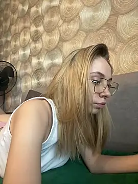 Snapshot of Kitty_Katrine chatting on March 2026 07:46:02 AM Kitty Katrine online show from March 2026 07:46:02 AM