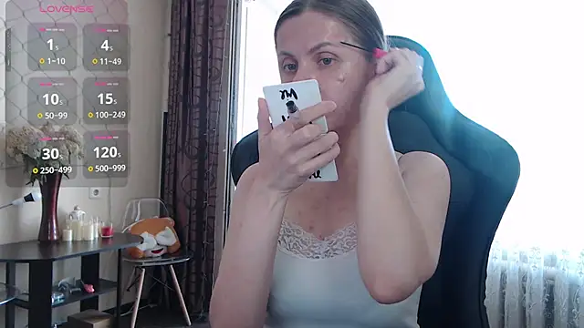JessieOMays online show from June 2026 09:00:01 AM