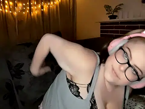 Snapshot of ChubbyBubs chatting on February 2025 09:33:01 AM ChubbyBubs online show from February 2025 09:33:01 AM