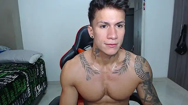 pettergrey1 online show from February 2026 01:30:02 PM