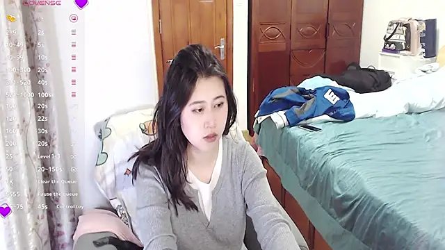 Snapshot of Liliya-77 chatting on March 2025 12:00:01 PM Liliya-77 online show from March 2025 12:00:01 PM