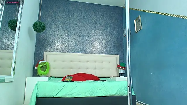 Snapshot of Erick_Zhimerman chatting on November 2025 03:43:02 AM Erick Zhimerman online show from November 2025 03:43:02 AM