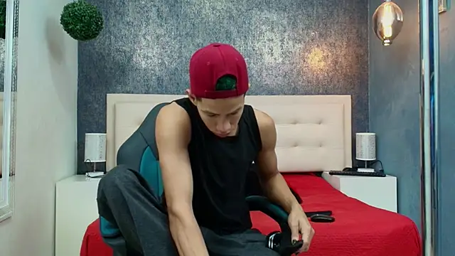 Erick Zhimerman online show from March 2026 04:07:02 AM