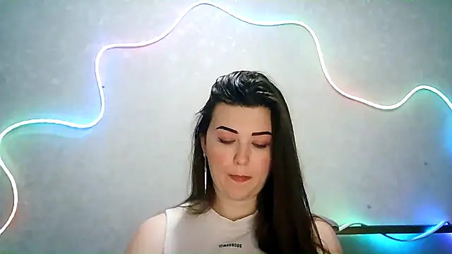 Snapshot of SeductiveTati chatting on September 2025 08:22:01 PM SeductiveTati online show from September 2025 08:22:01 PM