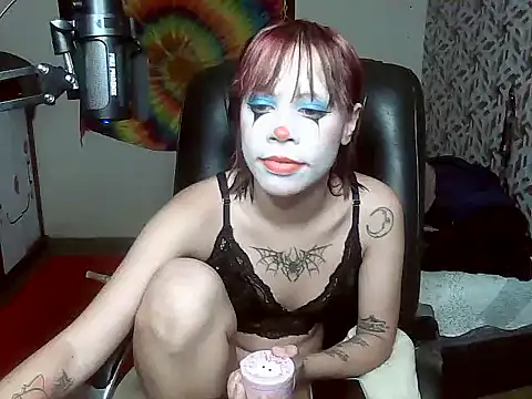 Snapshot of Liv_Alt chatting on April 2026 06:05:01 PM Liv Alt online show from April 2026 06:05:01 PM