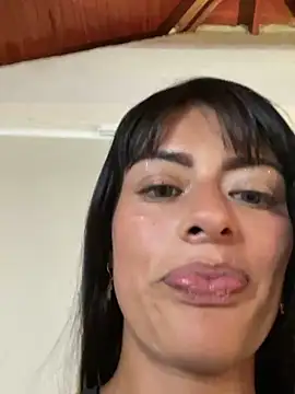 Snapshot of ZairaSofia1 chatting on December 2024 02:06:02 AM ZairaSofia1 online show from December 2024 02:06:02 AM