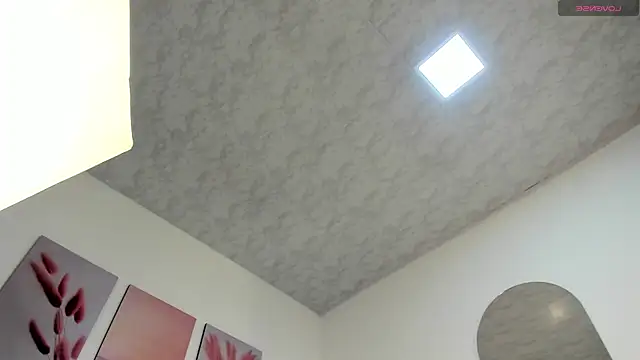 zoe rivers online show from April 2026 06:16:02 PM