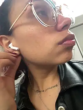 lilith-deveraux online show from March 2025 12:35:02 PM