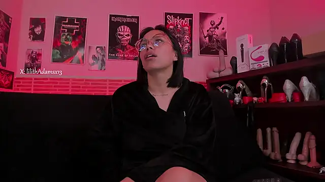 lilith-deveraux online show from October 2025 01:44:01 PM