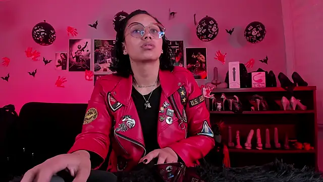 lilith-deveraux online show from November 2025 08:42:02 PM