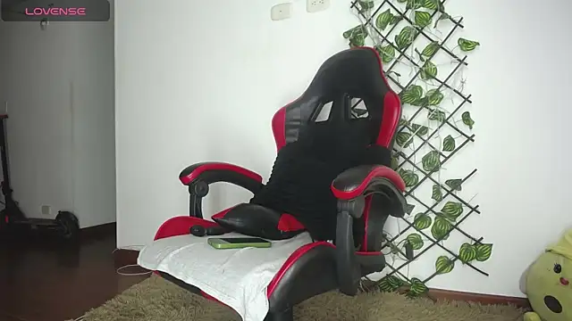 darkviper26 online show from April 2026 11:24:01 AM