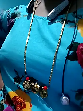 Snapshot of gunjan22 chatting on December 2024 03:42:02 PM gunjan22 online show from December 2024 03:42:02 PM