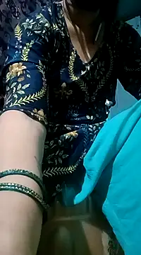 Snapshot of gunjan22 chatting on January 2025 04:16:02 PM gunjan22 online show from January 2025 04:16:02 PM