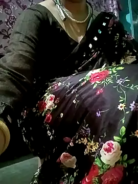 Snapshot of gunjan22 chatting on January 2025 07:04:01 AM gunjan22 online show from January 2025 07:04:01 AM