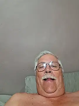 Snapshot of NawtyB1965 chatting on March 2026 03:31:01 AM NawtyB1965 online show from March 2026 03:31:01 AM