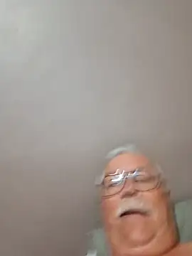 Snapshot of NawtyB1965 chatting on April 2026 04:06:02 AM NawtyB1965 online show from April 2026 04:06:02 AM